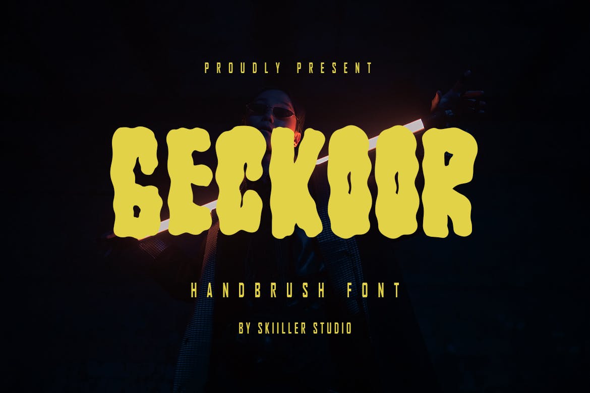 Geckoor – Handbrush Font