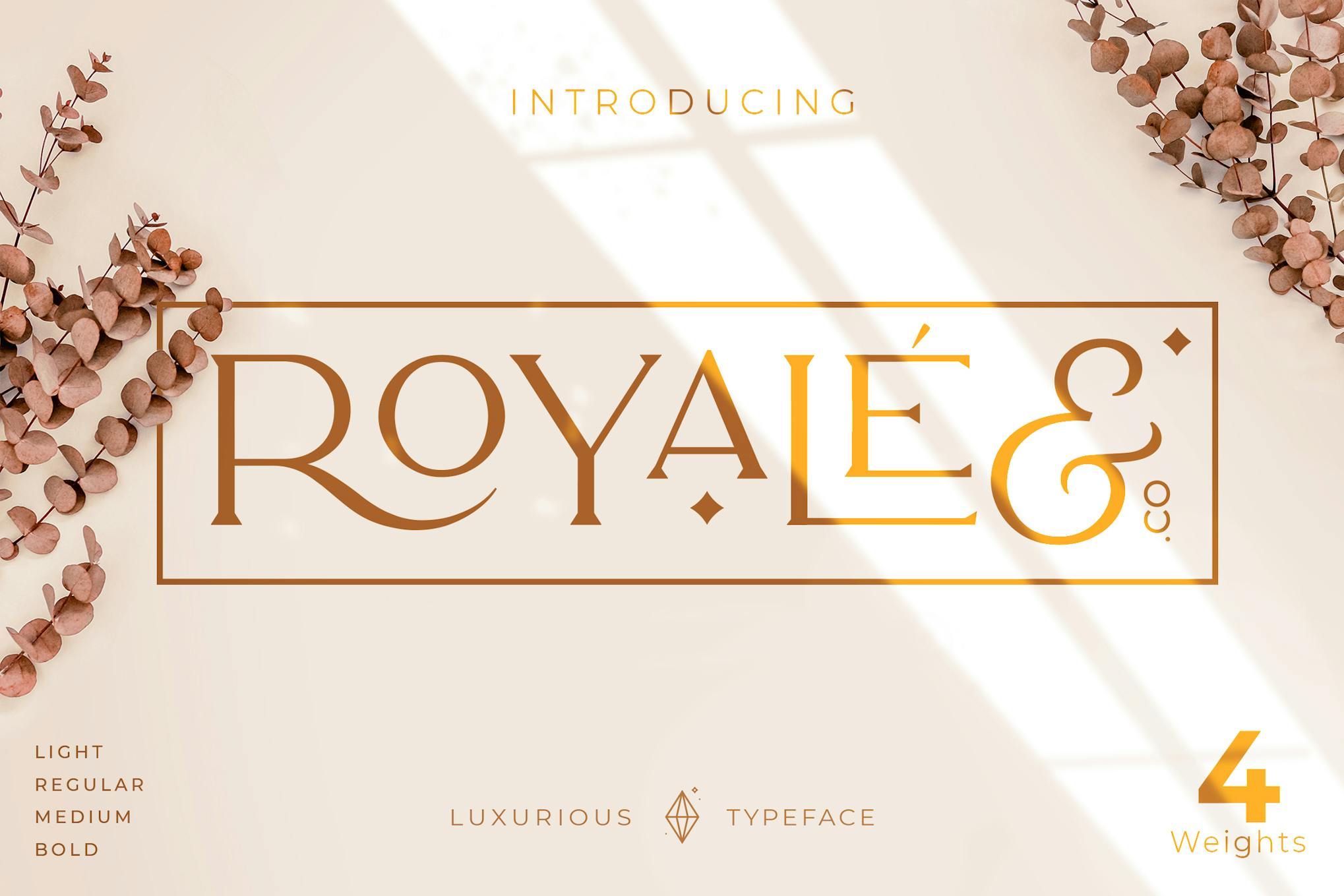 Royale Luxurious Typeface